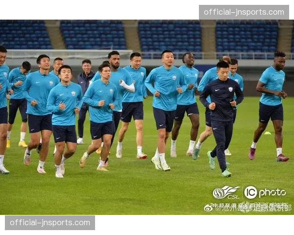 沧州雄狮队赛前发布会，主帅强调将对对手核心任意球手进行重点限制