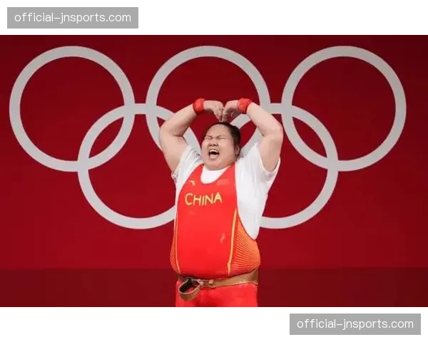 知名举重教练“转会”，从美国国家队跳槽至英国体育协会